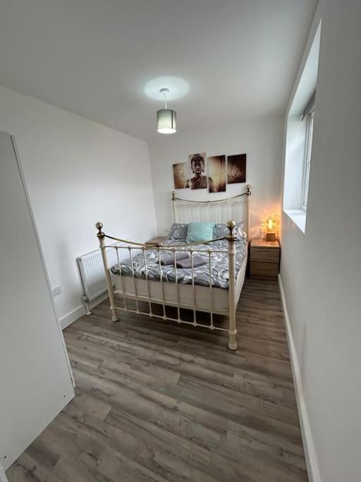 Bali Bliss Garden Flat With Parking Apartment Enfield Exterior photo